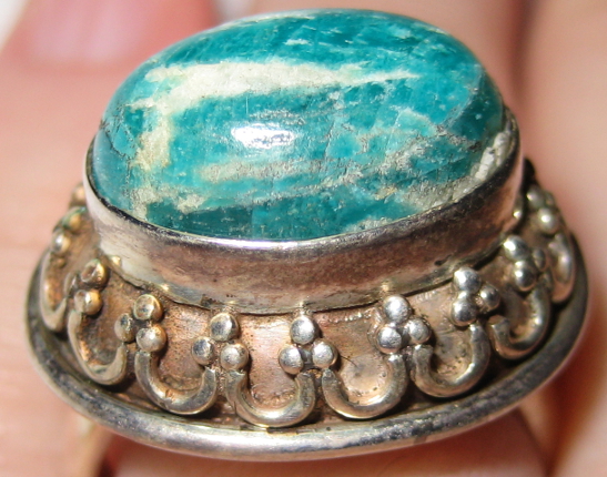Green Agate Ring in Decorative Raised Setting size 7.5