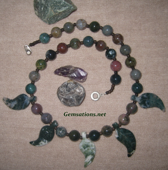 Natural Jasper Beads and Leaves Necklace