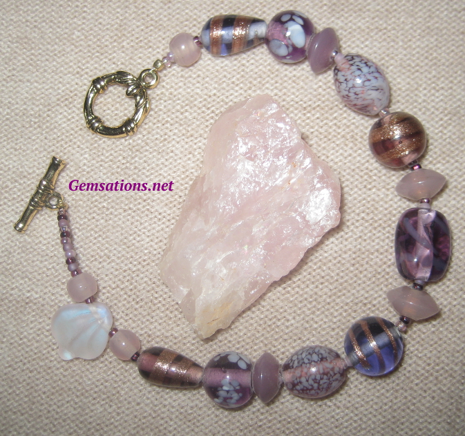 Purple and Pink Glass Lampwork Beaded Bracelet - Click Image to Close