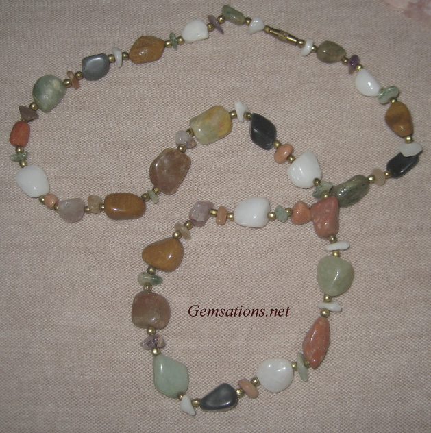 Natural Polished Agate Stones Necklace